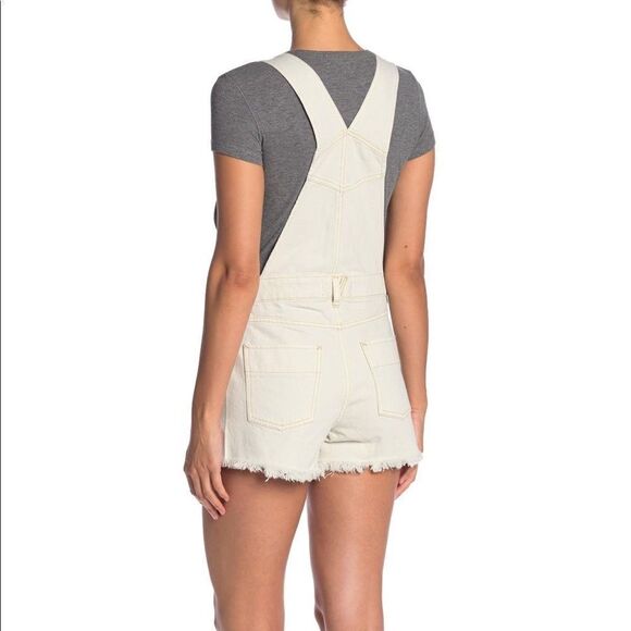 ✨ White Sunkissed Denim Overalls Romper/Jumpsuit✨ - Picture 7 of 12